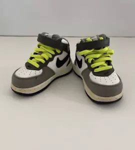 Scarpe da ginnastica Nike Air Force 1 Mid Toddler taglia 5C bianco/grigio (314197-103) - Foto 1 di 9