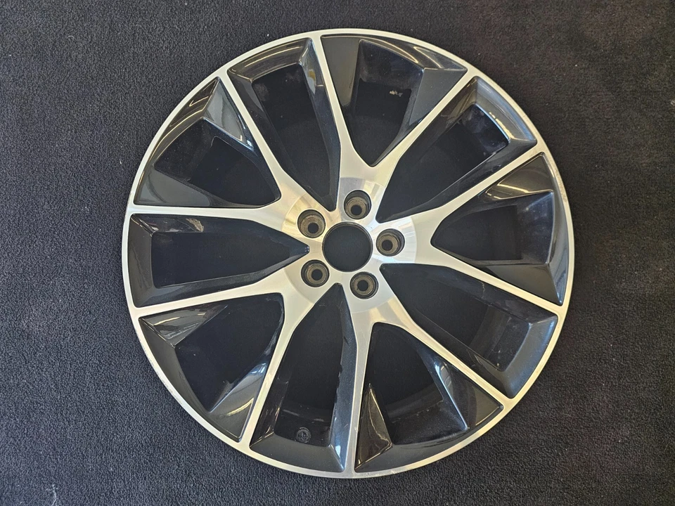 Llanta de aleación 17-20 Volvo S90 V90 20 pulgadas 10 radios corte diamante negro 31381537 Foto 1 de 4