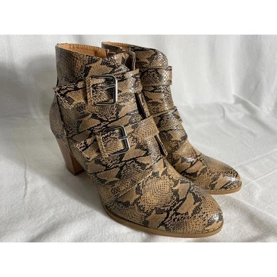 Botas Coconuts By Matisse Helga pele de cobra marrom preto tamanho 10 M salto com fivela - Imagem 1 de 4