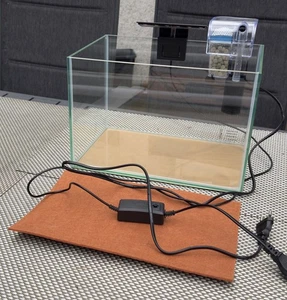 Nano-Aquarium 20x20x30cm neu + komplett LED, Filter, Unterlage, Bodengrund - Bild 1 von 7