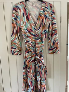 Stunning Diane Von Fürstenberg Silk Wrap Dress 10/12 - Picture 1 of 5
