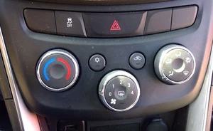 Control de temperatura sin calentador eléctrico compatible con 17-21 TRAX 2345605 - Imagen 1 de 12