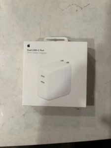 Apple Dual USB-C Port 35w Power Adapter - Photo 1 sur 5
