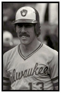 Ray Fosse (1979) Milwaukee Brewers Vintage Baseball Postcard Rd7 - Picture 1 of 2