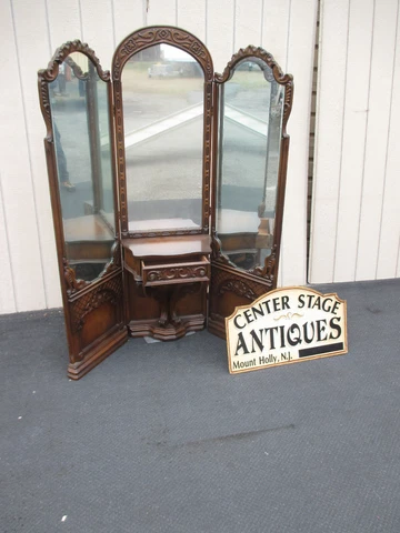 64086   Rare Tri-fold Antique Walnut Vanity With 3 Mirrors Cover