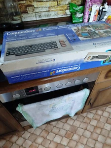 Commodore C64 mit Flopy und Disketten - Bild 1 von 8