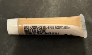 Mary Kay DAY RADIANCE F3 Foundation #3 * .45 oz/Demo Tube True Beige - Picture 1 of 5