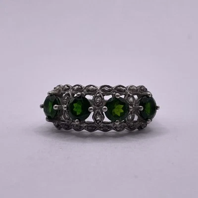 Sterling Silver Peridot Ring 4.5grams - Size 7 - Image 1 of 4