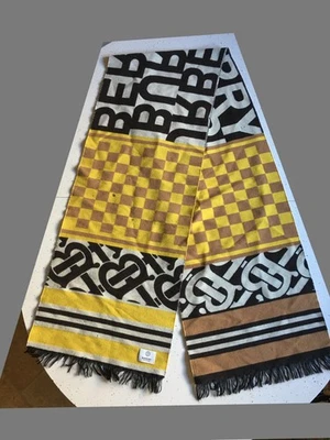 Bufanda de cachemir con monograma Burberry hecha en Italia envejecida Foto 1 de 4