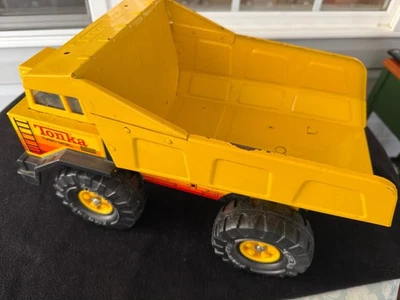 TONKA TRUCK TURBO DEISEL CIRCA 1980 -USED BUT NOT ABUSED, COUPLE SPOTS OF RUST ! - Image 1 of 4