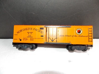American Flyer 947 Northern Pacific Refrigerator Boxcar - Image 1 of 4