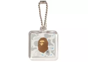 Llavero Bape Space camuflado blanco - Imagen 1 de 3