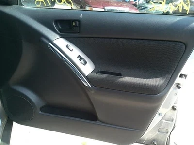 VIBE      2003 Front Door Trim Panel 604912 - Image 1 of 4