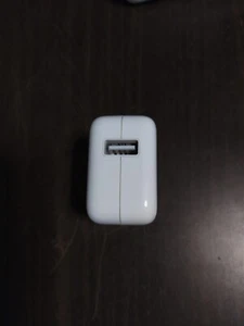 OEM Genuine Original Apple iPad 10W/12W USB Wall Charger Power ADAPTER - Picture 1 of 3