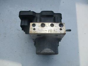 VOLKSWAGEN POLO 6R 1.4 PETROL ABS PUMP 6R0 907 379 BA - Picture 1 of 8