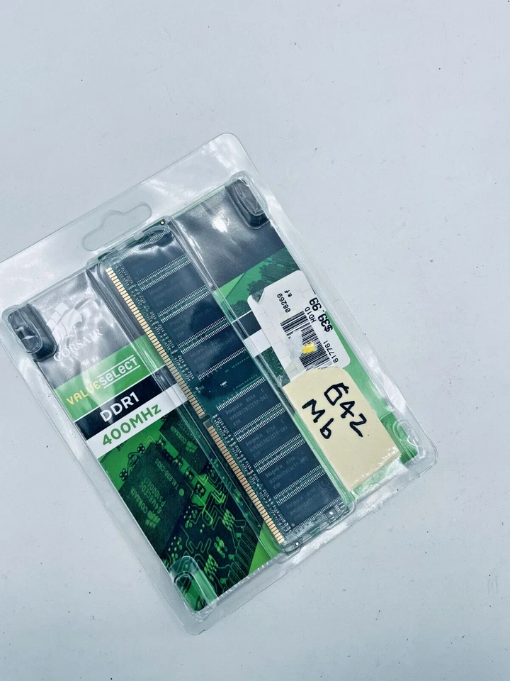 Corsair Value Select Desktop Memory Module (512MB) DDR1 400MHz 184-Pins DIMM - Image 1 of 4