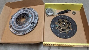 Luk RepSet clutch 10-029 for Ford Escort/Probe, Mazda 323/626/Protoge; 1983-96 - Picture 1 of 2