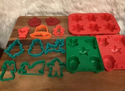 Lote Mixto (2) Moldes Jigglers de Gelatina (1) Molde de Copo de Nieve (11) Cortadores de Galletas Foto 1 de 4