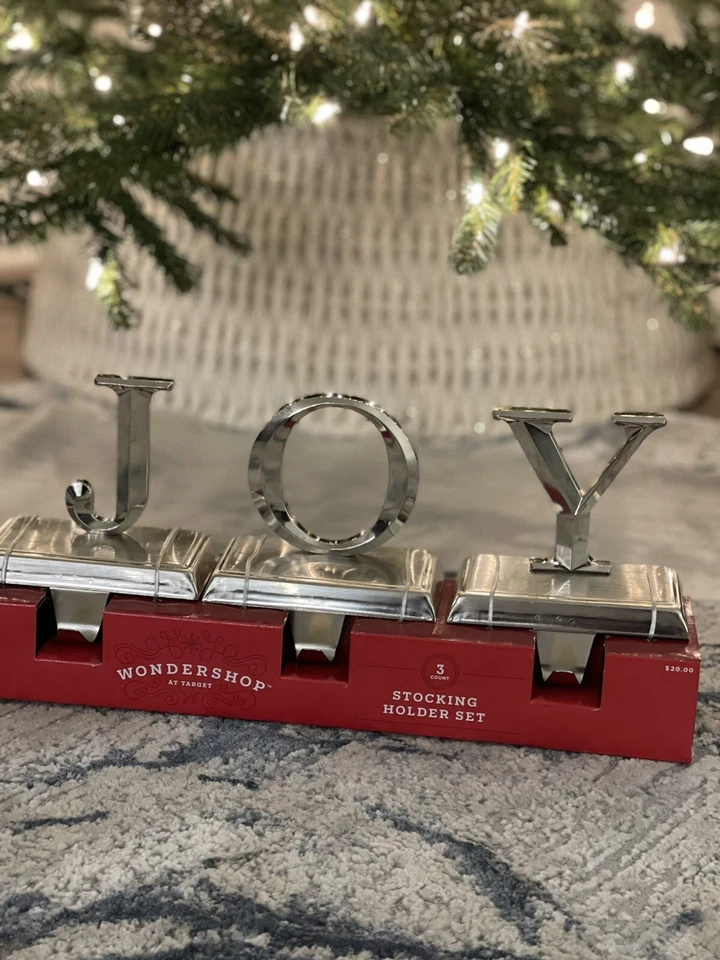 The Word JOY Juego de 3 Piezas Plata Cromo Metal Brillante Medias Soporte ¡Bonito! Foto 1 de 1