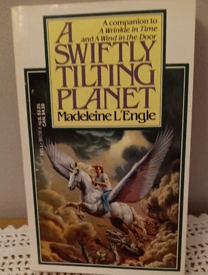 A Swiftly Tilting Planet  Madeleine L'Engle Laurel Leaf Dell Paperback 1979 Foto 1 de 4