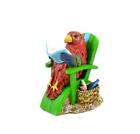 Perroquet miniature de jardin de fées assis dans une chaise de plage lecture - achetez 3 économisez 5 $