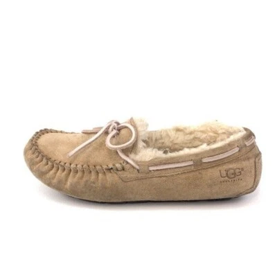 Zapatillas mocasín UGG Dakota interior exterior para mujer talla 7 38 EUR cuero beige Foto 1 de 4