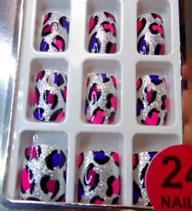 Beautiful Nails Shiny Silver Leopard Purple, Pink glue on or Tabs Short - Picture 1 of 2