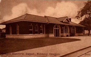 POSTCARD OREGON ELECTRIC DEPOT ALBANY OREGON - Picture 1 of 2