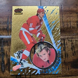 1997 Pacific Invincible Sergei Fedorov #46 Detroit Red Wings HOF NM - Foto 1 di 2