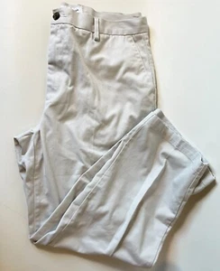 Amazon Essentials Herren knitterfreie Flatfront-Chinohose grau 36W / 28L - Bild 1 von 3