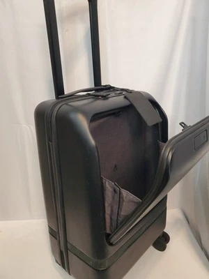Nomatic Carry-On Executive/ Pro, Front Access Laptop Door, Carry-on, MSRP $549 - Image 1 of 4