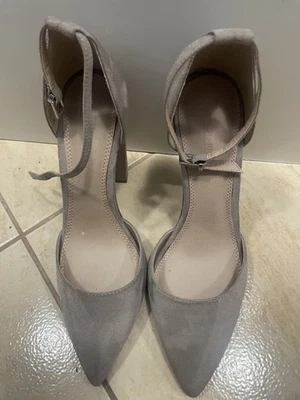 British shoes heels women - Image 1 of 2