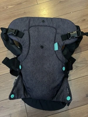 Infantino Flip 4-in-1 Convertible Carrier Excellent Condition.  - Image 1 of 4