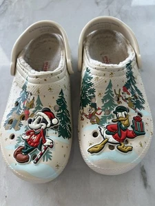 Crocs Disney W9 M7 Mickey Mouse and Friends Holiday Christmas Clogs 2022 Parks - Picture 1 of 6