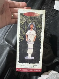 1996 Keepsake Ornament Native American Barbie Collector's Series NRFB - Bild 1 von 6