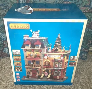 NEW 2022 LEMAX SIGHTS & SOUNDS SANTA'S ROOFTOP BASH #25861 CHRISTMAS VILLAGE - Bild 1 von 2