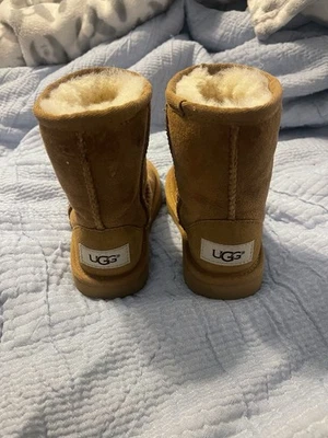 UGG ребенка ясельного возраста ботинки размер 8 - Изображение 1 из 4
