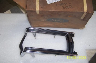Cuadro de luz trasera Ford Torino 1974-76 N.O.S. Foto 1 de 2