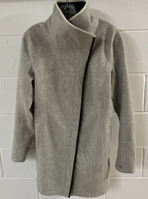 Abrigo gris vintage para mujer Arc'teryx 3/4 largo talla M Foto 1 de 4