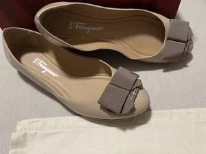 SALVATORE FERRAGAMO MY CHERIE CAFÉ CON LECHE #7.5US $350 - Imagen 1 de 6