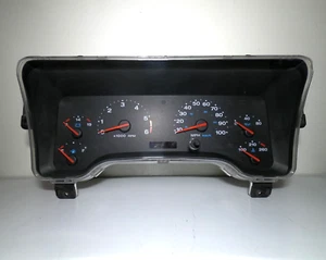(2001 - 2002) Jeep Wrangler TJ LHD Speedometer Gauge Cluster - Picture 1 of 10