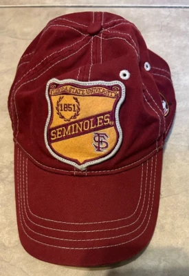 FSU Florida State Seminoles 1851 Rojo y Dorado Sombrero Colegial Gorra Correa Trasera Foto 1 de 4