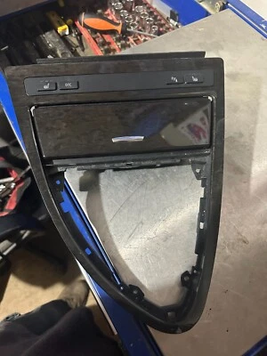 08-10 BMW 650I M6 OEM CONSOLA DELANTERA BISEL DE CAMBIO MOLDURA CON INTERRUPTORES DE ASIENTO TÉRMICO Foto 1 de 4