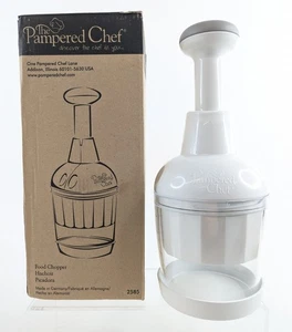 Pampered Chef White Food Chopper 2585 Manual Push Brand - New - Picture 1 of 5