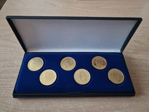 2 Deutsche Mark Deutsche Staatsmänner 6 Münzen + Etui NEU (Vergoldet) - Bild 1 von 19