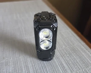 E7 1800 Lumen Rechargeable Mini Flashlight Magnet Bright 6 Modes Black(6500K) - Picture 1 of 8