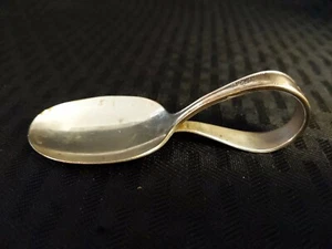 Vintage 1928 Oneida Carlton Silver plated Baby Spoon Thelma Hampton - Picture 1 of 5