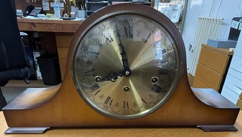 TRADITION HUMPBACK W. HAID TRIPLE CHIME MANTEL CLOCK. W. GERMANY 1050-020 Cover