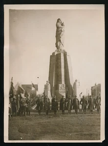 Orig. Pressefoto aus Nieuport neues Heldenmonument mit Soldaten (P2) - Imagen 1 de 2