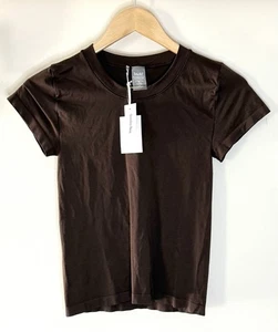 Aritzia Sunday Best Willow Sinch Seamless T Shirt Women’s M Brown Mocha NEW - Picture 1 of 4